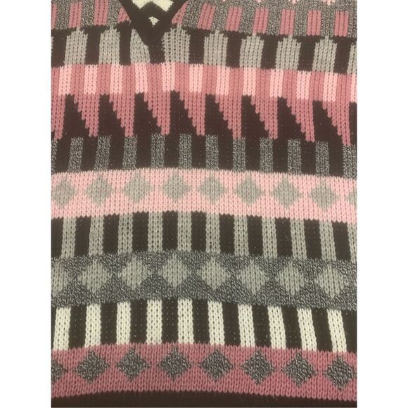 Vintage Patterned Sweater - Picture 7 of 9